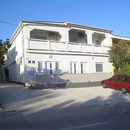 Deda Apartments باغ المظهر الخارجي الصورة