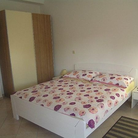 Deda Apartments باغ المظهر الخارجي الصورة